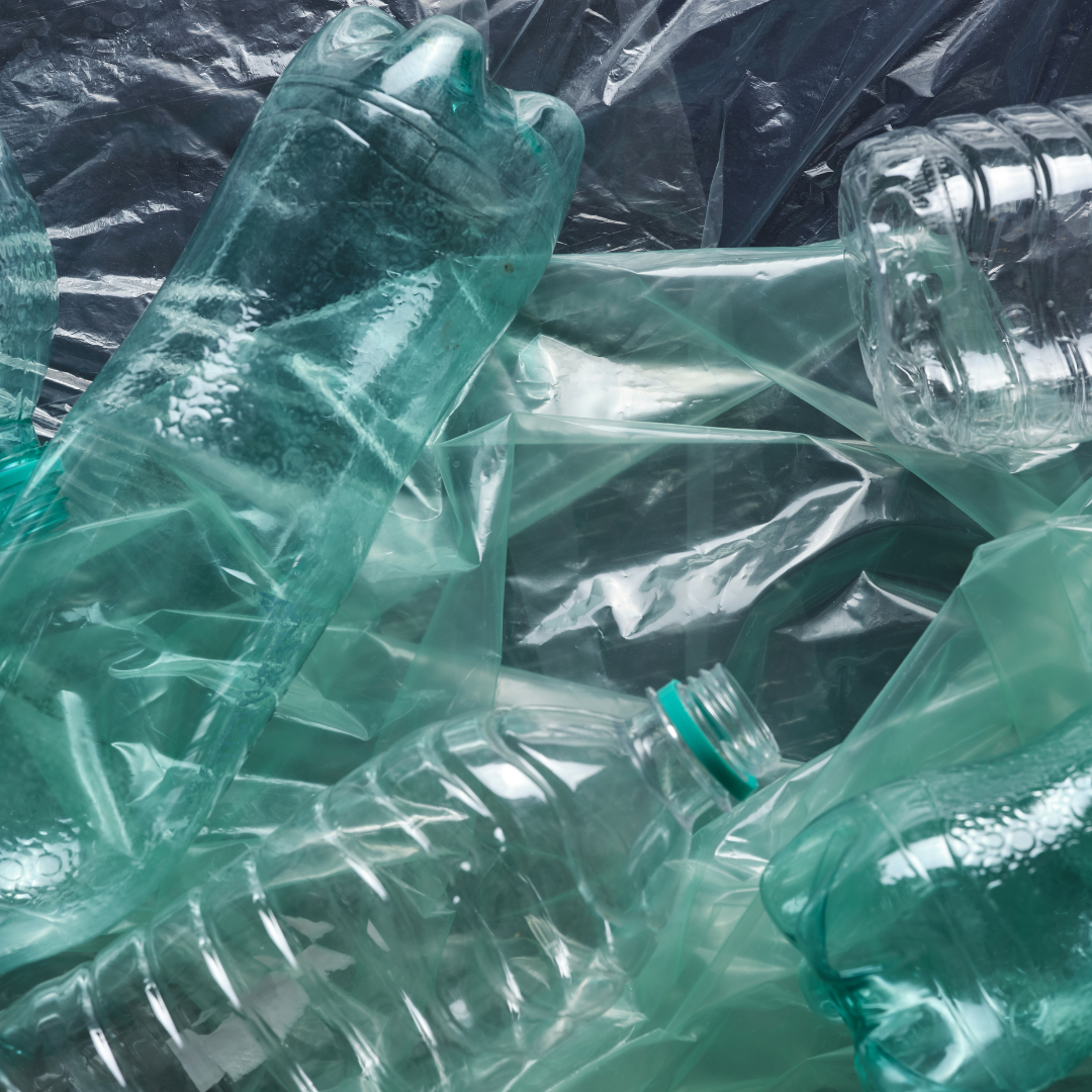 Merchandising sostenible fabricado con RPET reciclado para regalos corporativos responsables