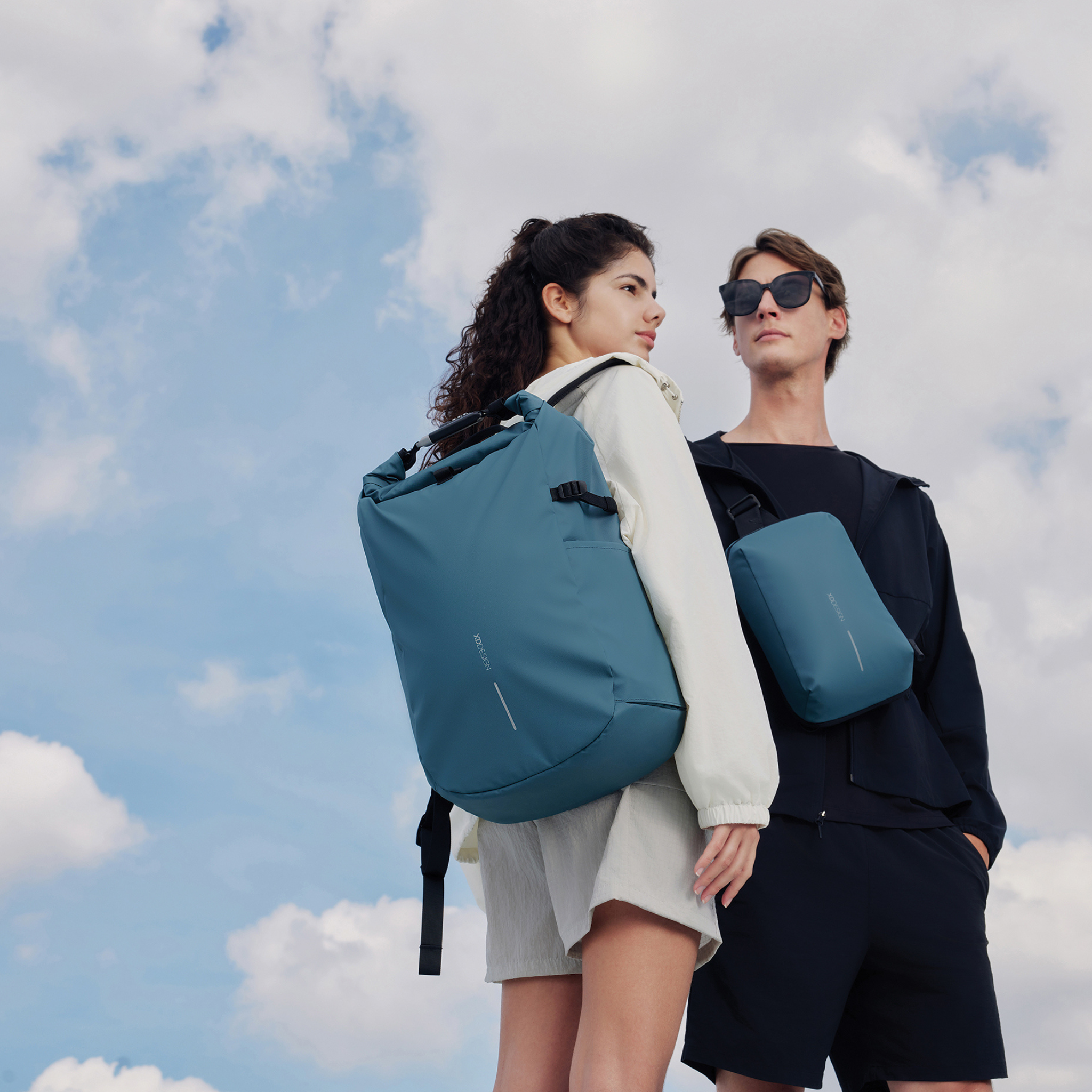 Bolsas y mochilas promocionales personalizadas sostenibles para campañas y eventos corporativos