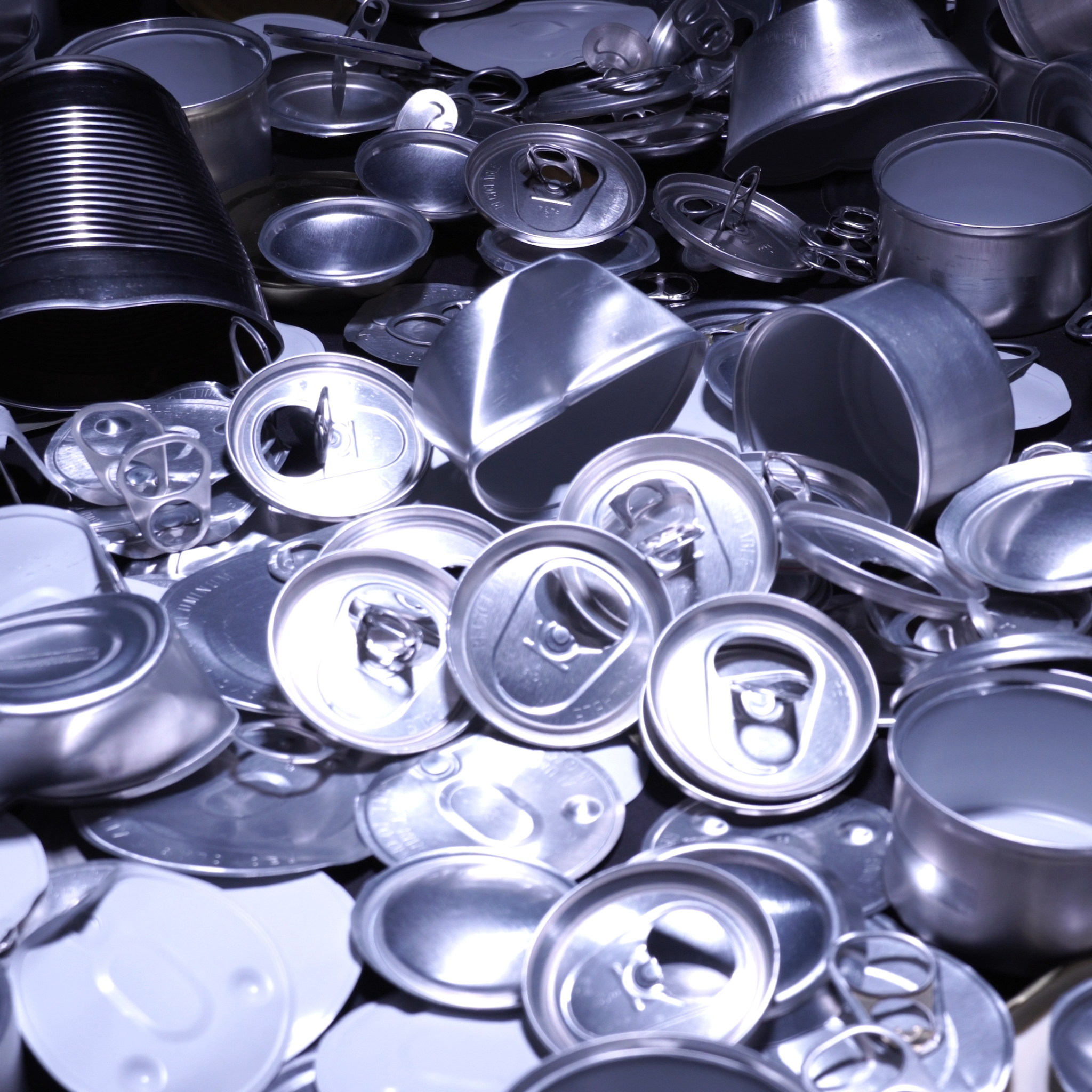 Regalos corporativos fabricados con aluminio reciclado para una comunicación sostenible y responsable