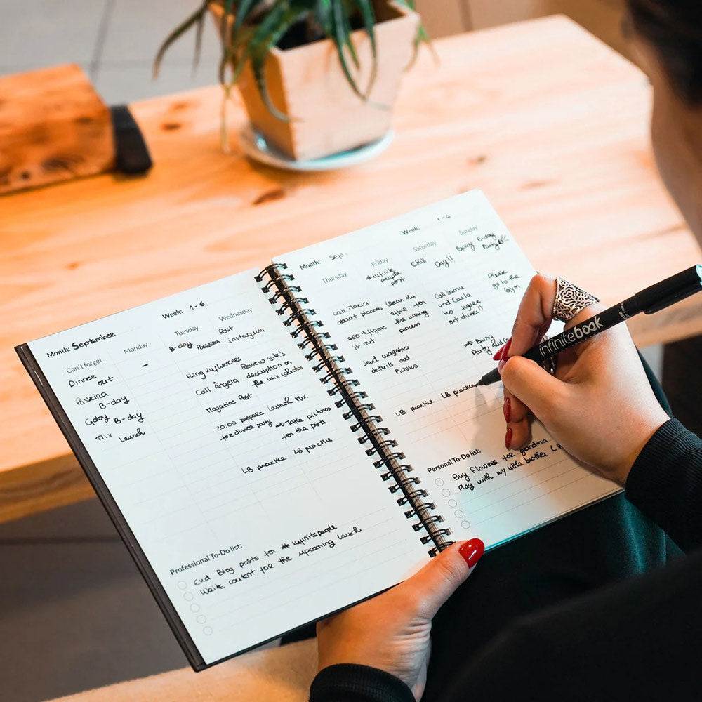 Set de planificación sostenible con libreta A5 borrable y accesorios