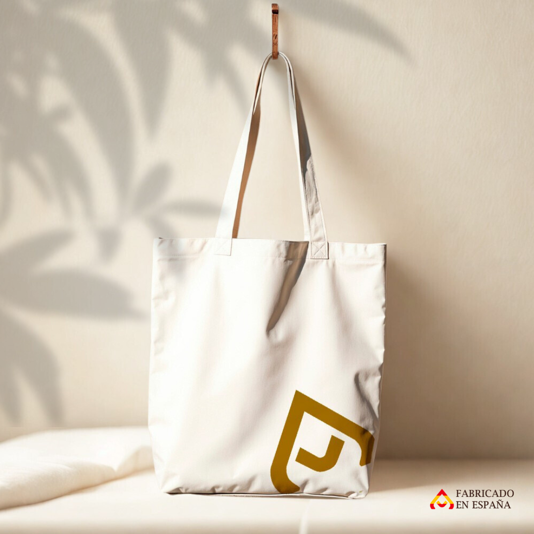 Bolsa de algodón orgánico 100% personalizable fabricada en España bajo demanda para merchandising ecológico