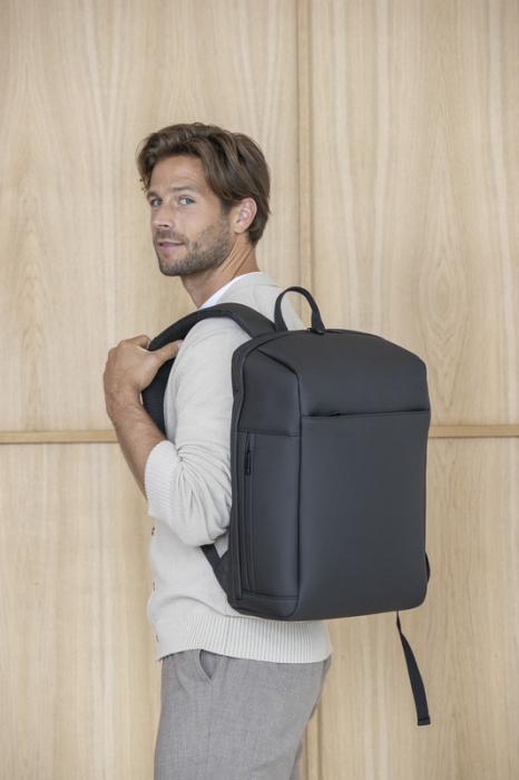 Mochila SMART con compartimento para tablet y bolsillos interiores