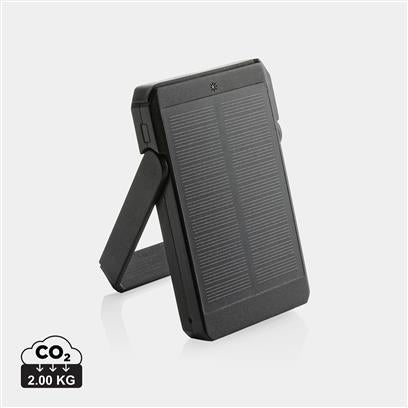 Power bank solar personalizado de ABS reciclado RCS para campañas B2B de movilidad y eventos outdoor.