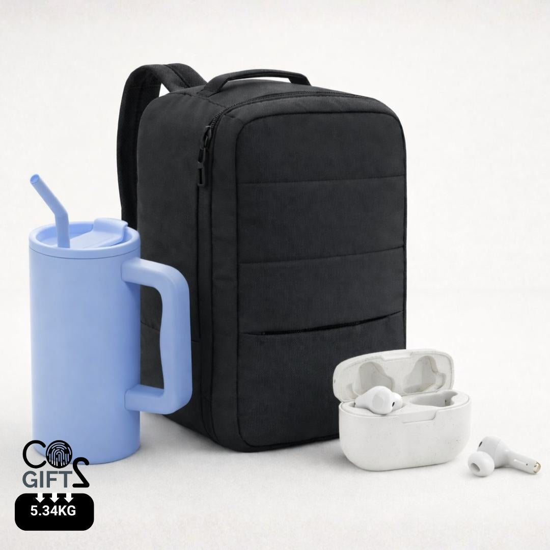 Pack de bienvenida sostenible premium para empleados con tecnología y productos de movilidad color celeste