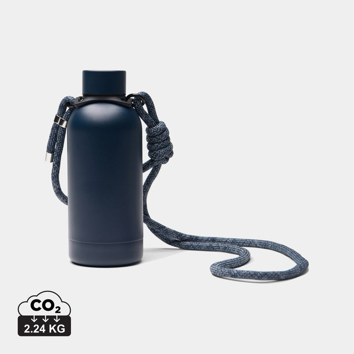 Botella sostenible VINGA Parks RCS de acero reciclado 400 ml personalizada para kits de bienvenida ecológicos y merchandising premium de empresa.