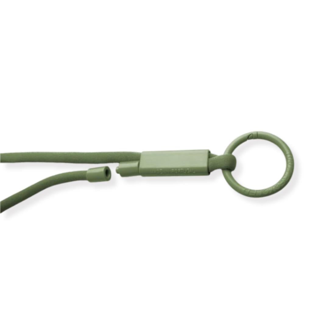 Lanyard reciclado tubular made in Europe Portugal con huella carbono calculada 0,033 kg CO2e para acreditaciones y eventos sostenibles