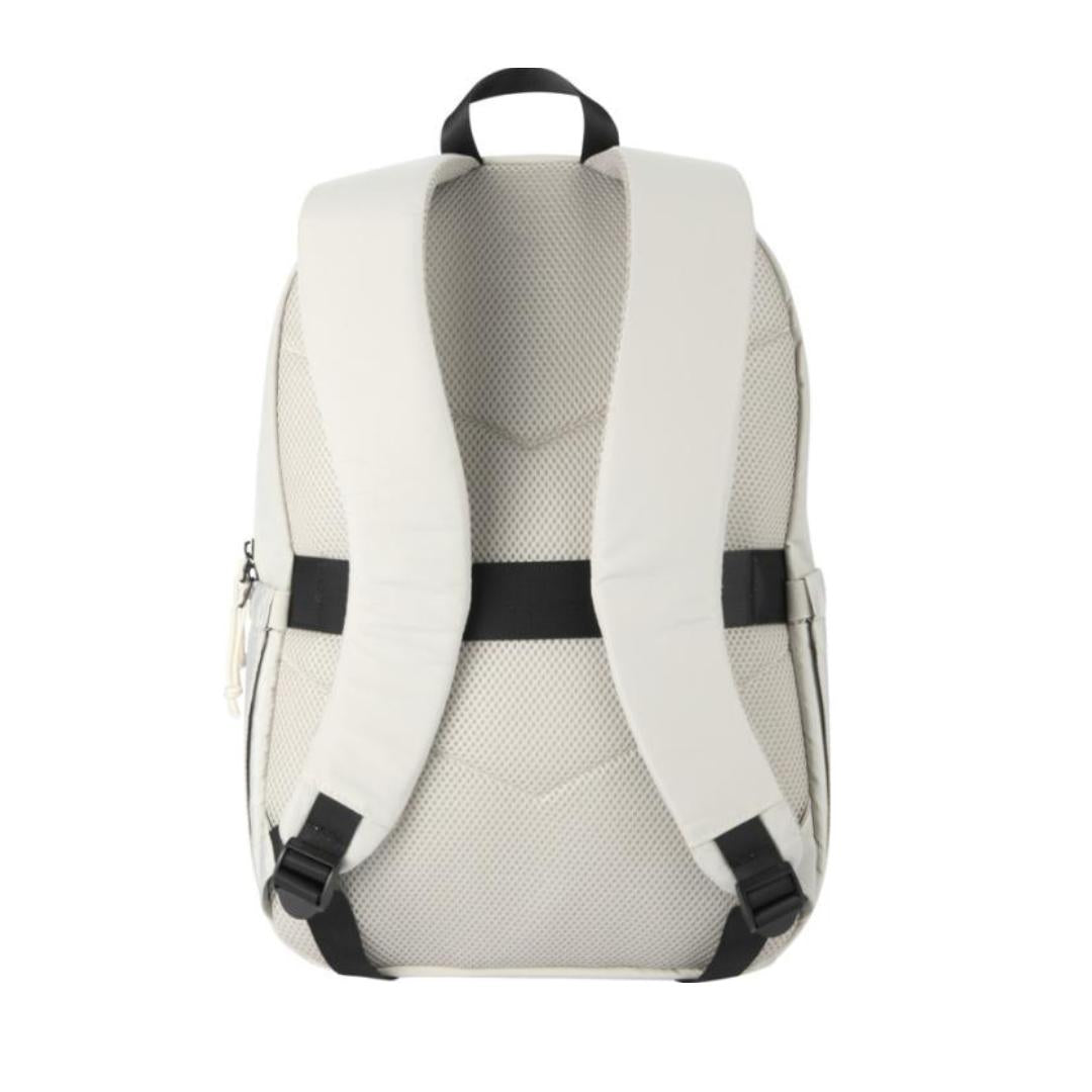 Detalle espalda transpirable mochila reciclada certificacion GRS auditada por amfori uso profesional diario