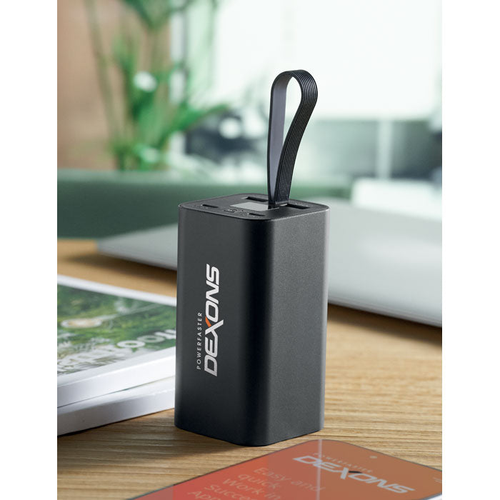Powerbank corporativa con 2 puertos USB-C y 2 USB-A